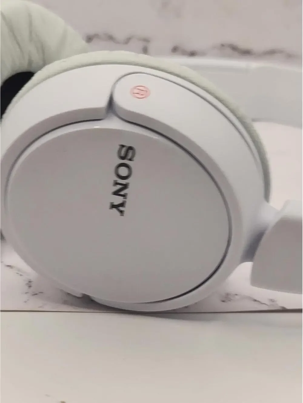 Sony-1-7-1-Konan Minato-ku Wired Headphones White Over the Ear Folding Compact